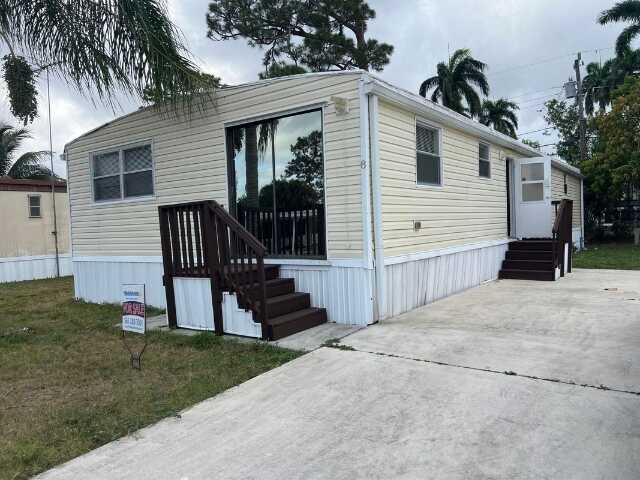 Greenacres, FL 33463 (1)