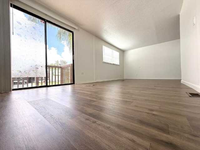 Greenacres, FL 33463 (6)