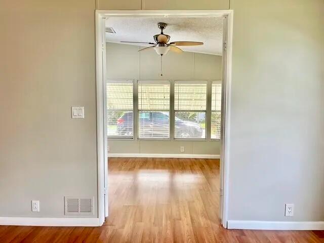 Lake Worth, FL 33462 (13)
