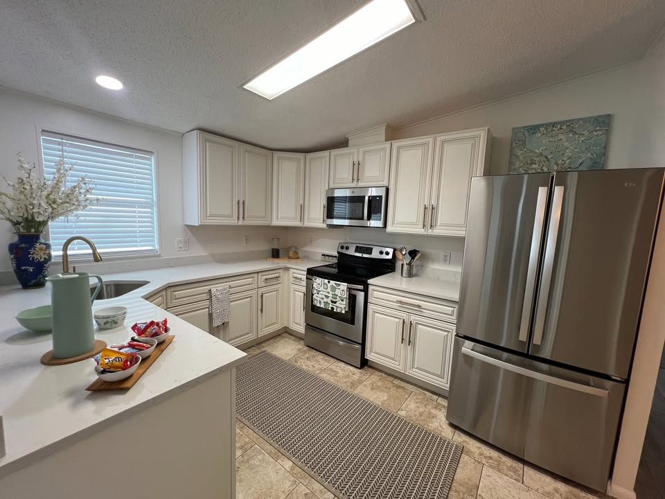 PBZ - 166 - Lake Worth, FL - Mobile Home Way (14)