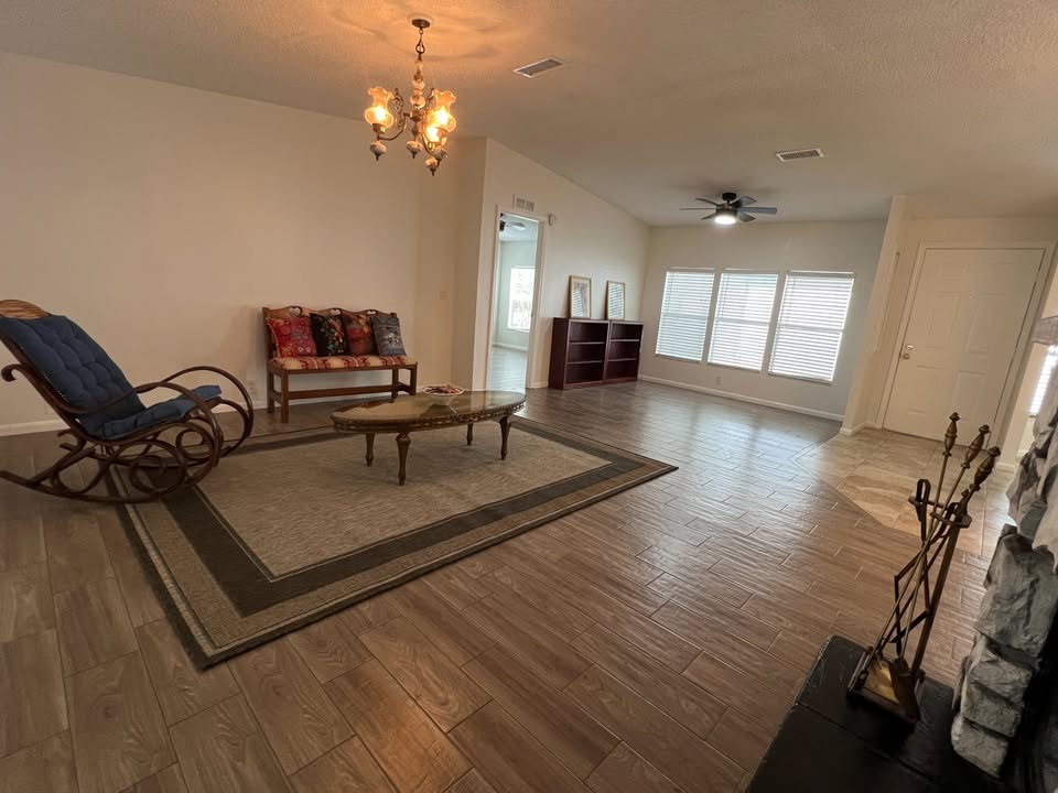 PBZ - 166 - Lake Worth, FL - Mobile Home Way (19)